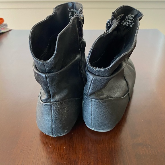 Roebuck & Co black booties size 3 - Picture 4 of 4